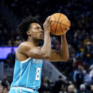 世界杯官网入口-一夜3大消息！快船补强目标，杨瀚森冲新秀赛，曝珍妮不满詹姆斯